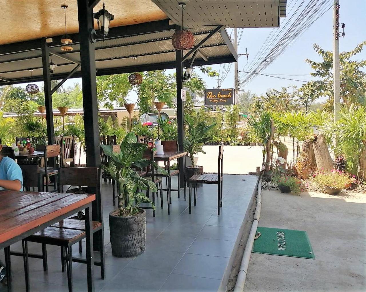 The Beach At Klong Muang Luaran gambar