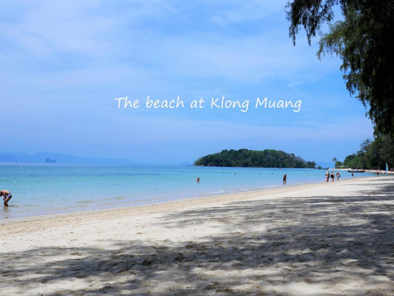 The Beach At Klong Muang Luaran gambar